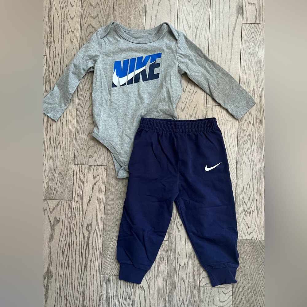Nike Kids Gray and Navy Jogger Set